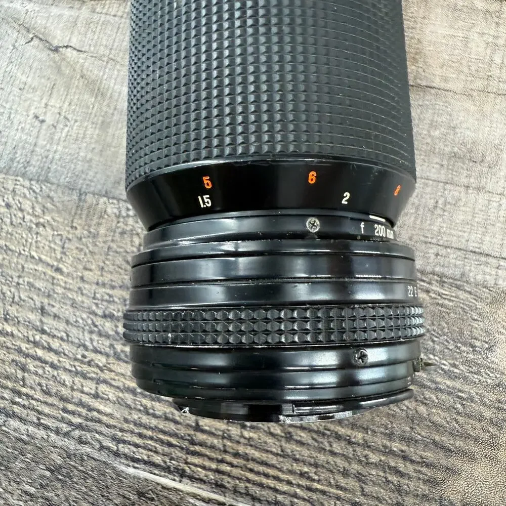 Komuranon Zoom Lens 80-200mm 1:4.5 Komura